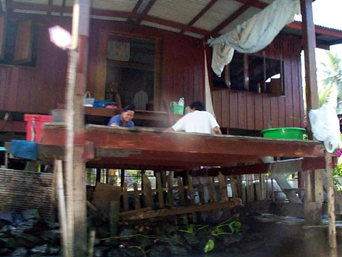 P002141.JPG:1301